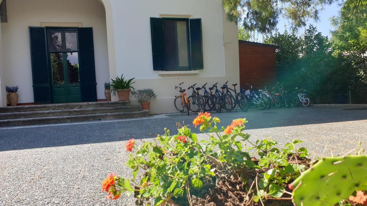 Villa Edda Heated Pool Galatina Exterior foto